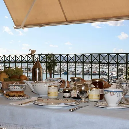 Vest House 45 아파트